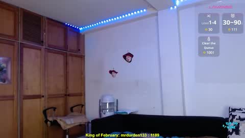 Snapshot of valerie_smile chatting on 02-16-25, 01:58 Valerie online show from 02-16-25, 01:58