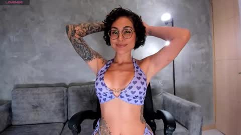  call me Val  online show from 01-05-26, 10:24