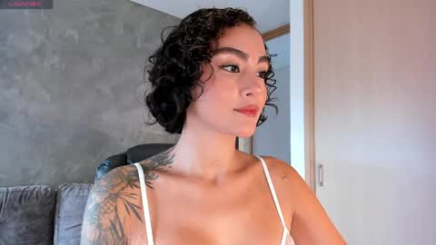 Snapshot of valerieaustin chatting on 04-13-26, 02:33 call me Val online show from 04-13-26, 02:33