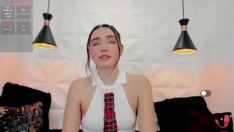 Snapshot of valeriecute18 chatting on 02-27-26, 07:36 valerie online show from 02-27-26, 07:36