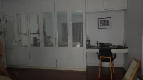 Snapshot of valerieh chatting on 09-17-25, 01:51 Valerie online show from 09-17-25, 01:51