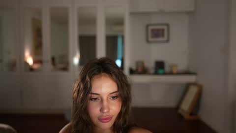 Snapshot of valerieh chatting on 10-27-25, 02:37 Valerie online show from 10-27-25, 02:37