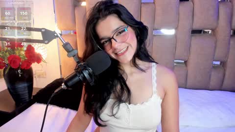 Snapshot of valeriekay_ chatting on 01-20-25, 01:32 Valeria online show from 01-20-25, 01:32