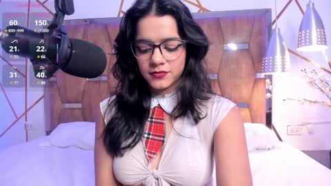 Snapshot of valeriekay_ chatting on 01-30-25, 04:24 Valeria online show from 01-30-25, 04:24