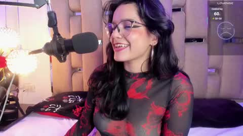 Snapshot of valeriekay_ chatting on 02-18-25, 07:09 Valeria online show from 02-18-25, 07:09