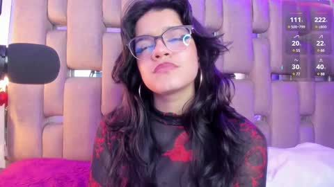 Snapshot of valeriekay_ chatting on 03-03-25, 06:44 Valeria online show from 03-03-25, 06:44