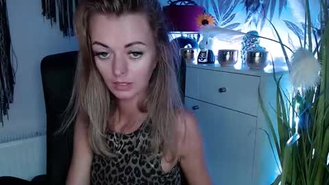 Valerie  online show from 12-03-24, 01:32