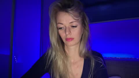 Valerie  online show from 02-12-26, 05:52