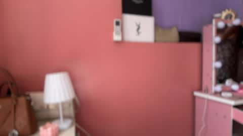 Snapshot of valerieriches chatting on 05-26-26, 04:41 Valerie online show from 05-26-26, 04:41