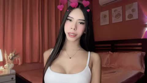 Snapshot of valerieriches chatting on 06-17-26, 09:12 Valerie online show from 06-17-26, 09:12