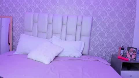 Snapshot of valeriesaint chatting on 03-25-26, 10:49 valeriesaint online show from 03-25-26, 10:49