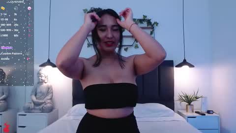 Snapshot of valerigh_ chatting on 02-10-25, 07:49 VALERI online show from 02-10-25, 07:49