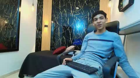 Snapshot of valerihot_1 chatting on 03-06-26, 03:03 VALERIO online show from 03-06-26, 03:03