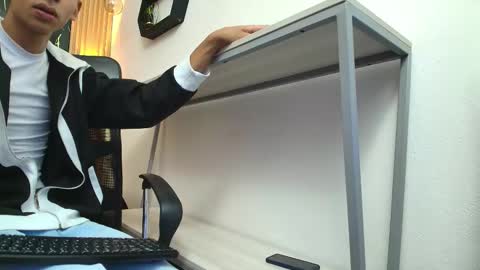 Snapshot of valerihot_1 chatting on 03-15-26, 03:01 VALERIO online show from 03-15-26, 03:01