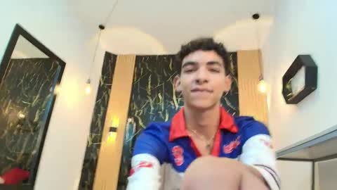 Snapshot of valerihot_1 chatting on 04-10-26, 02:39 VALERIO online show from 04-10-26, 02:39