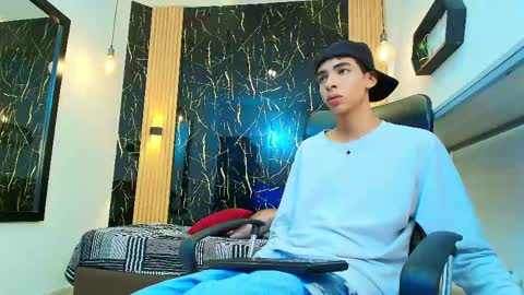 Snapshot of valerihot_1 chatting on 04-18-26, 03:32 VALERIO online show from 04-18-26, 03:32