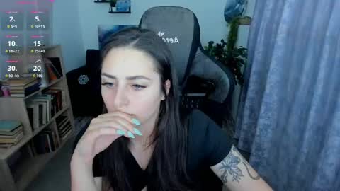 Snapshot of valeriiemills chatting on 06-29-26, 10:43 Valerie online show from 06-29-26, 10:43