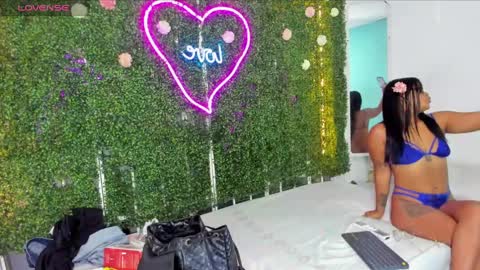 Snapshot of valery_021 chatting on 12-20-24, 12:16 Valery online show from 12-20-24, 12:16
