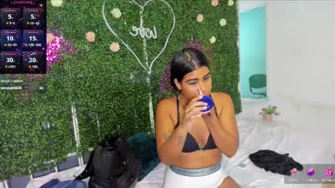 Snapshot of valery_021 chatting on 12-28-24, 12:03 Valery online show from 12-28-24, 12:03