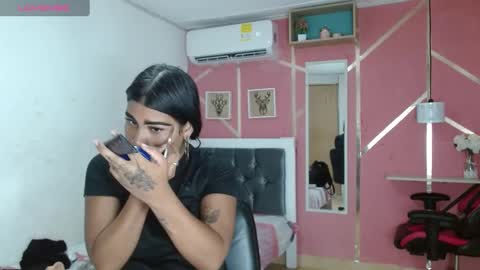 Snapshot of valery_021 chatting on 01-06-25, 12:46 Valery online show from 01-06-25, 12:46