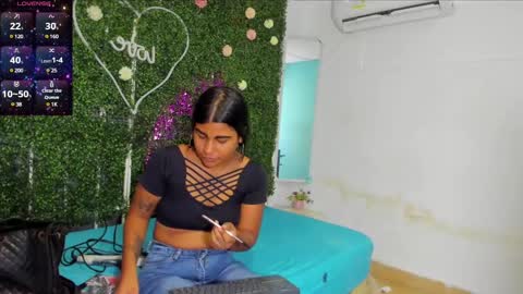 Snapshot of valery_021 chatting on 01-08-25, 02:35 Valery online show from 01-08-25, 02:35