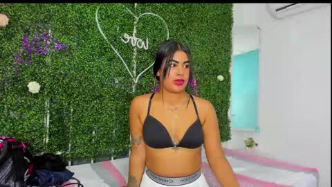 Snapshot of valery_021 chatting on 02-01-25, 04:00 Valery online show from 02-01-25, 04:00