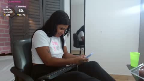 Snapshot of valery_021 chatting on 03-02-25, 04:42 Valery online show from 03-02-25, 04:42