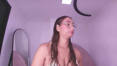 Snapshot of valery_97 chatting on 03-20-26, 03:00 Valeryn online show from 03-20-26, 03:00