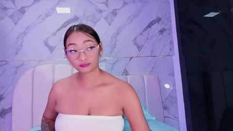 Valeryn online show from 05-03-26, 03:12