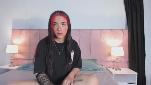 Snapshot of valery__gv chatting on 10-17-25, 06:32 valery__gv online show from 10-17-25, 06:32