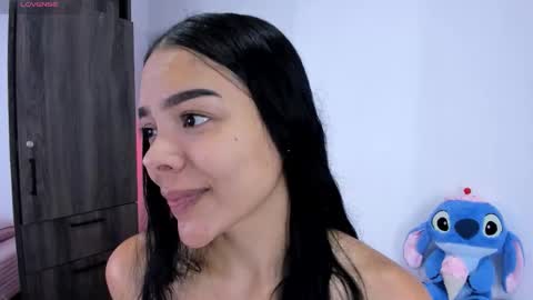 Snapshot of valery__nova chatting on 02-26-26, 01:43 Cris online show from 02-26-26, 01:43