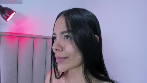 Snapshot of valery__nova chatting on 04-19-26, 01:32 Cris online show from 04-19-26, 01:32