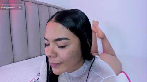 Snapshot of valery__nova chatting on 05-08-26, 02:44 Cris online show from 05-08-26, 02:44