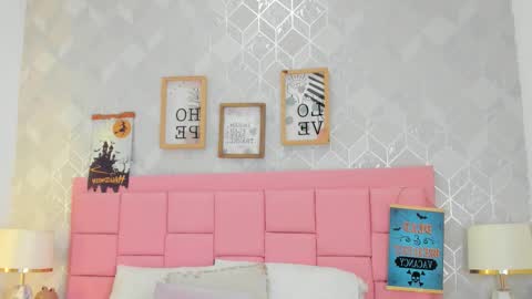 Valery  online show from 10-31-25, 11:55