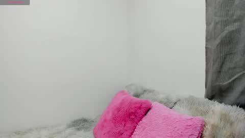 Snapshot of valery_kils chatting on 04-25-26, 10:07 VALERY online show from 04-25-26, 10:07