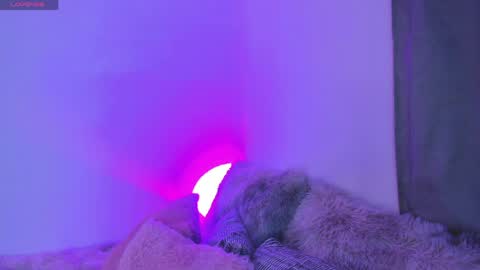 Snapshot of valery_kils chatting on 05-01-26, 02:27 VALERY online show from 05-01-26, 02:27