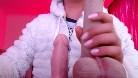 Snapshot of valery_meer_ chatting on 04-28-26, 11:59 Valeria online show from 04-28-26, 11:59