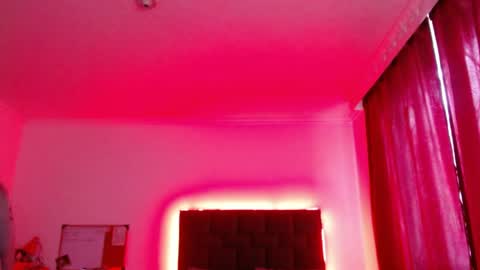 Snapshot of valery_meer_ chatting on 04-29-26, 12:53 Valeria online show from 04-29-26, 12:53