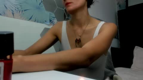 Snapshot of valery_more__ chatting on 10-02-25, 01:51 VALERY MORE online show from 10-02-25, 01:51
