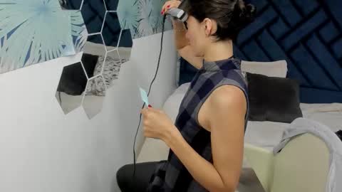 Snapshot of valery_more__ chatting on 10-03-25, 12:46 VALERY MORE online show from 10-03-25, 12:46