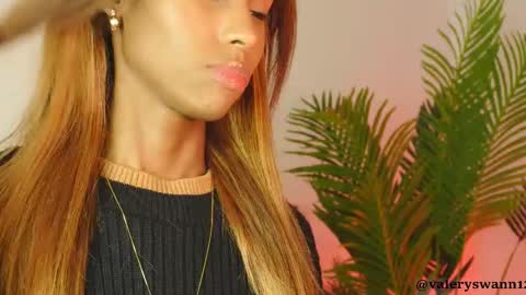 Valery swan1 online show from 10-27-25, 03:21