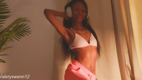 Valery swan1 online show from 05-26-26, 04:25