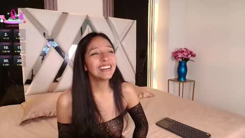 Snapshot of valery_wang chatting on 03-10-25, 11:42 Val online show from 03-10-25, 11:42