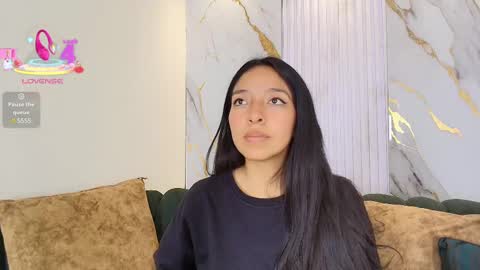 Snapshot of valery_wang chatting on 03-11-25, 02:51 Val online show from 03-11-25, 02:51