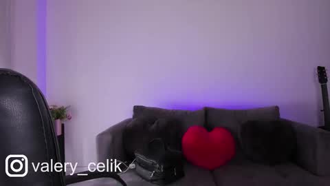 Snapshot of valerycelik chatting on 02-27-25, 04:10 Valery online show from 02-27-25, 04:10