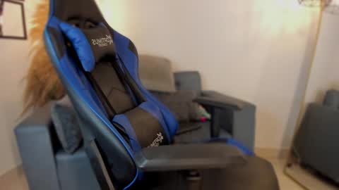 call me Maria online show from 12-19-24, 03:51