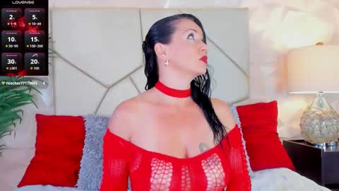 Snapshot of valerydiamond_ chatting on 02-28-26, 08:21 Valery online show from 02-28-26, 08:21