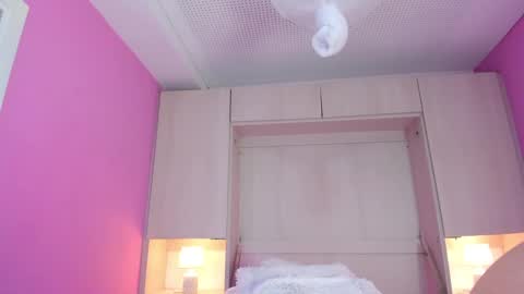 valerymeyerr online show from 01-11-25, 07:17