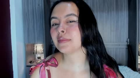 Snapshot of valerymeyerr chatting on 04-15-26, 12:01 valerymeyerr online show from 04-15-26, 12:01