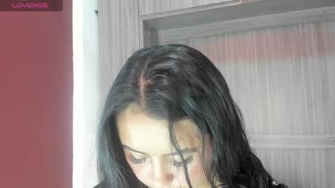 Snapshot of valerymeyerr chatting on 04-29-26, 11:47 valerymeyerr online show from 04-29-26, 11:47